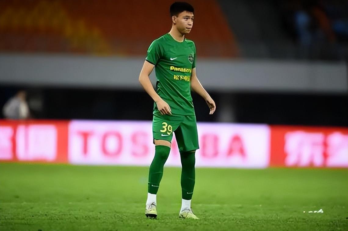 开云电子-U23国足亚洲杯踢泰国首发预测！多个位置迎来新面孔，王钰栋替补