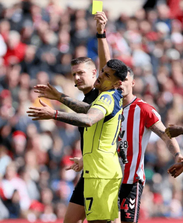 开云登录入口地址-同期后卫最多！自21年8月英超首秀后，罗梅罗总计领到40张牌